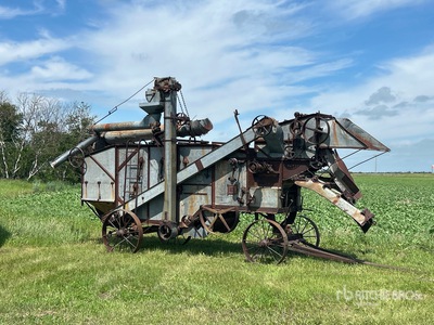 Antique Threshing Machine Varios equipamientos de agricultura