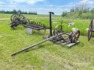 Antique Horse Drawn Sickle Mower Varios equipamientos de agricultura