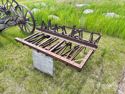 Antique Cultivator Varios equipamientos de agricultura