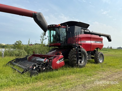 2004 Case IH 8010 Combine Harvester