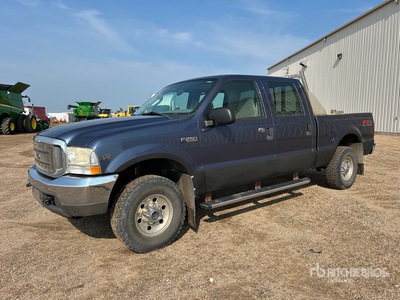 2004 Ford F-250 XLT 4x4 Crew Cab Pickup