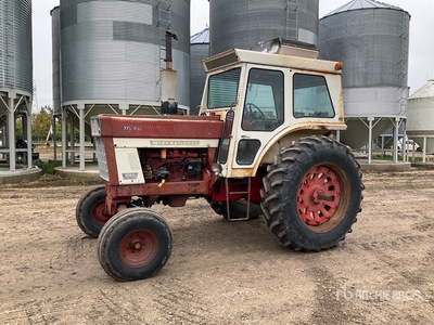 1974 International 1066 2WD Tractor