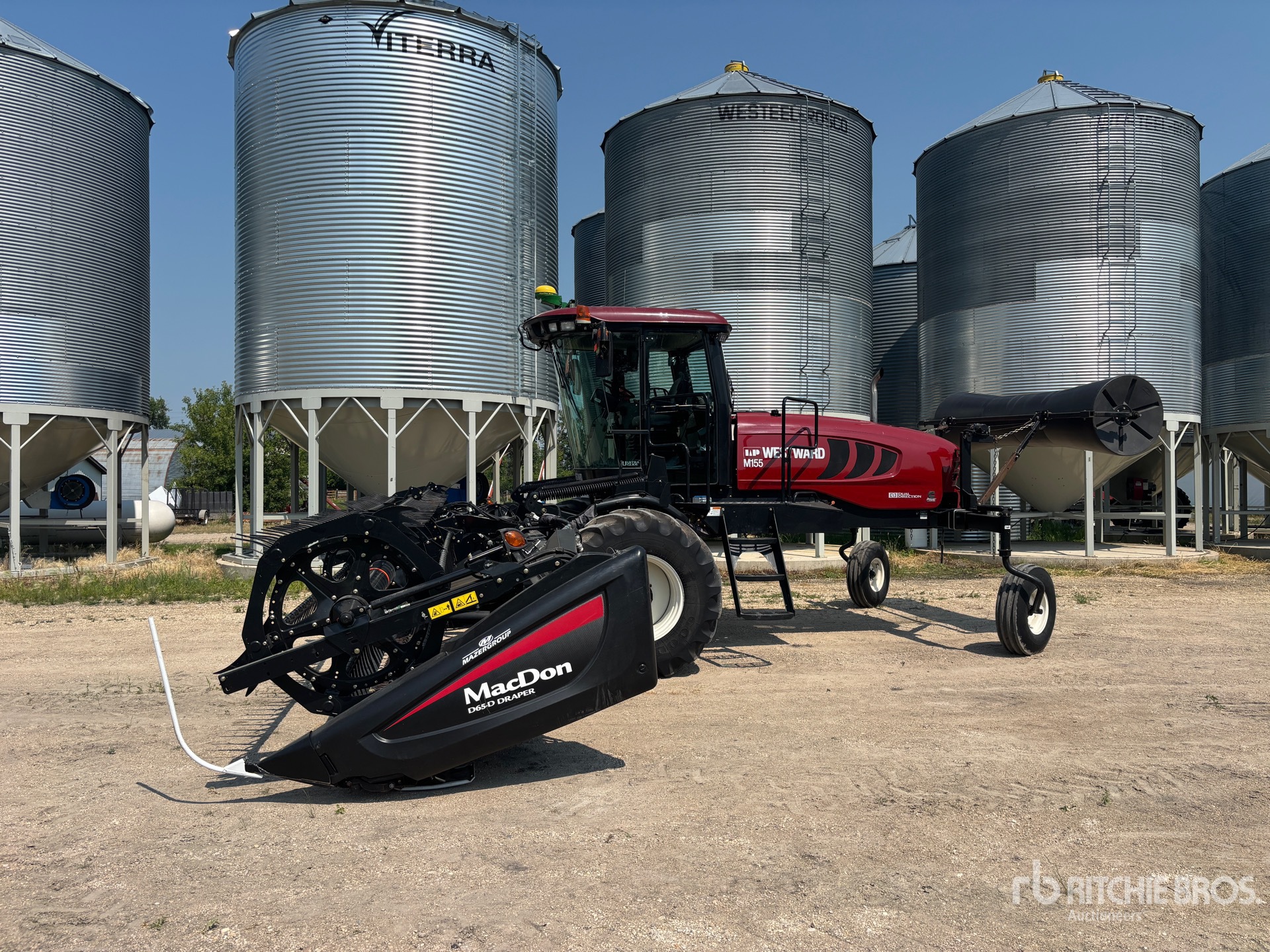 2012 Westward M155 30 ft Windrower