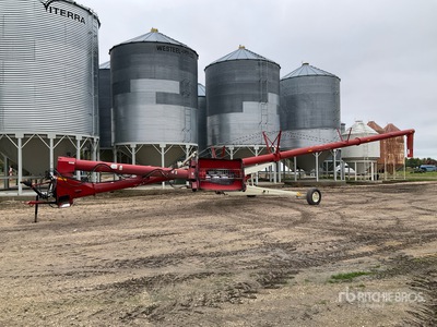2008 Farm King 1370 13 in x 70 ft Swing Ślimak do ziarna