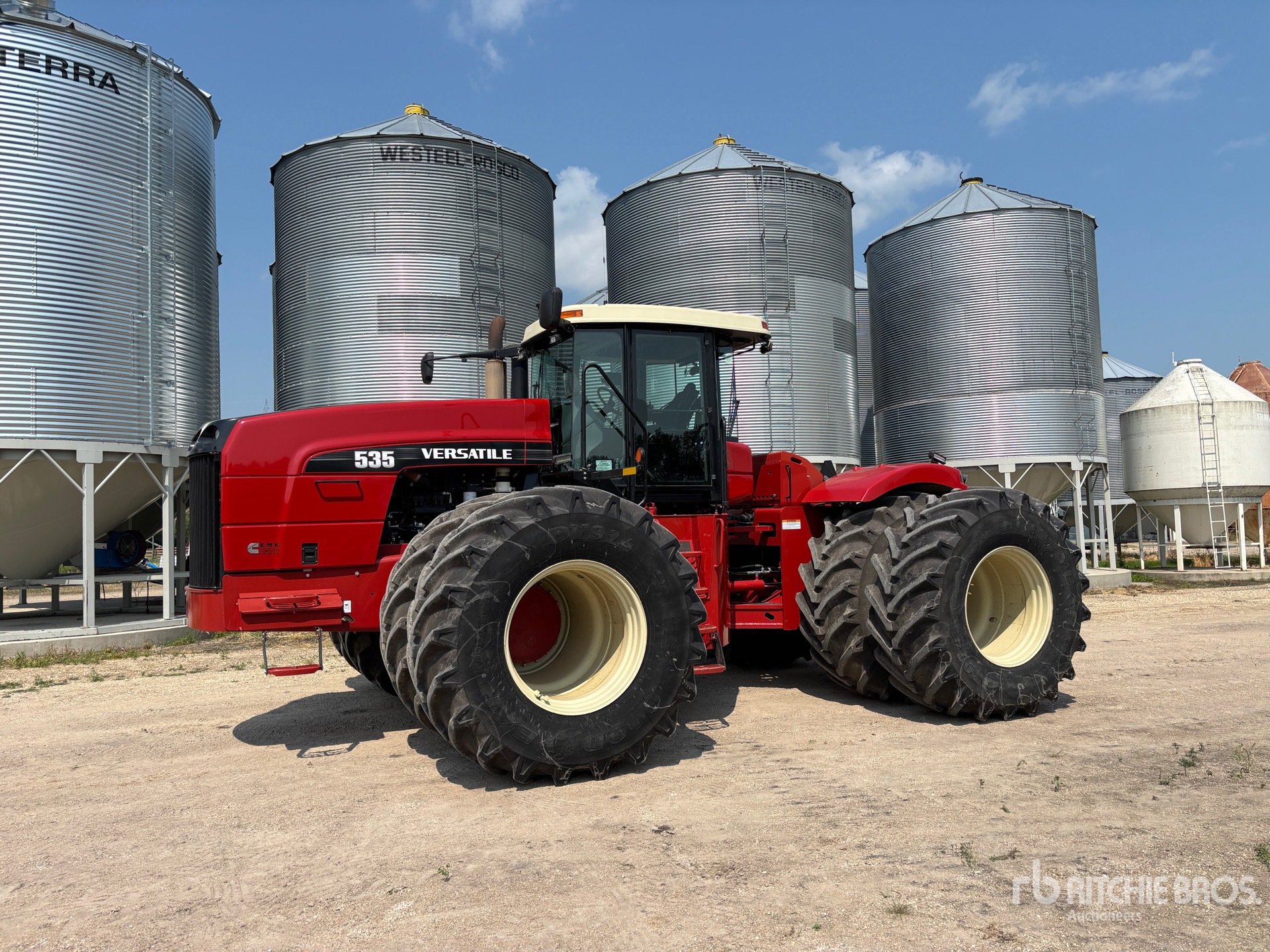 2011 Versatile 535 Articulated 4WD Tractor