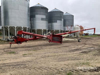 2017 Farm King 1385 13 in x 85 ft Swing Ślimak do ziarna