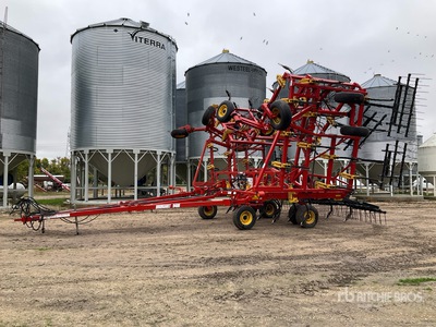 2011 Bourgault 9400 54 ft Cultivator