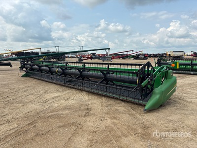 2005 John Deere 936D 36 ft Draper Schneidwerk