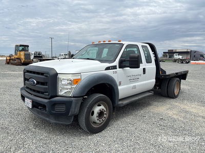 2016 Ford F-550 4x2 Extended Cab Camión Caja Abierta