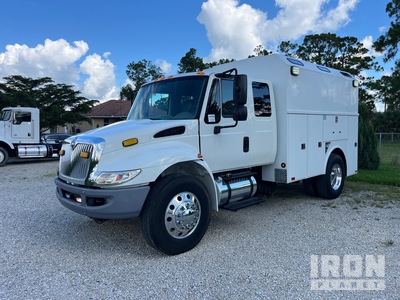 2015 International 4x2 Extended Cab Utility Truck