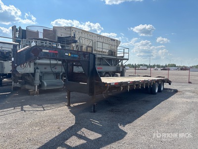 2015 Oasis 31 ft T/A Gooseneck Plant Trailer