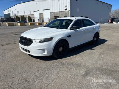 2015 Ford Taurus AWD Automobile