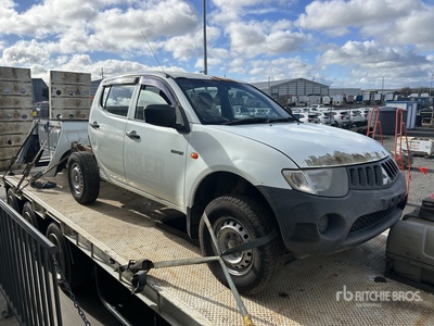 2009 Mitsubishi Triton GLX Pickup
