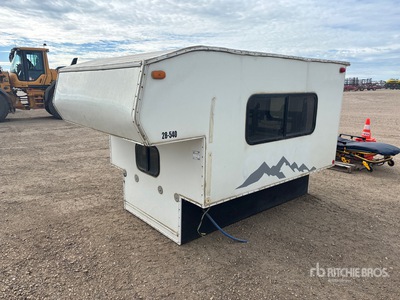 2020 Sundowner FRD 8 ft سيارة اسعافات اولية