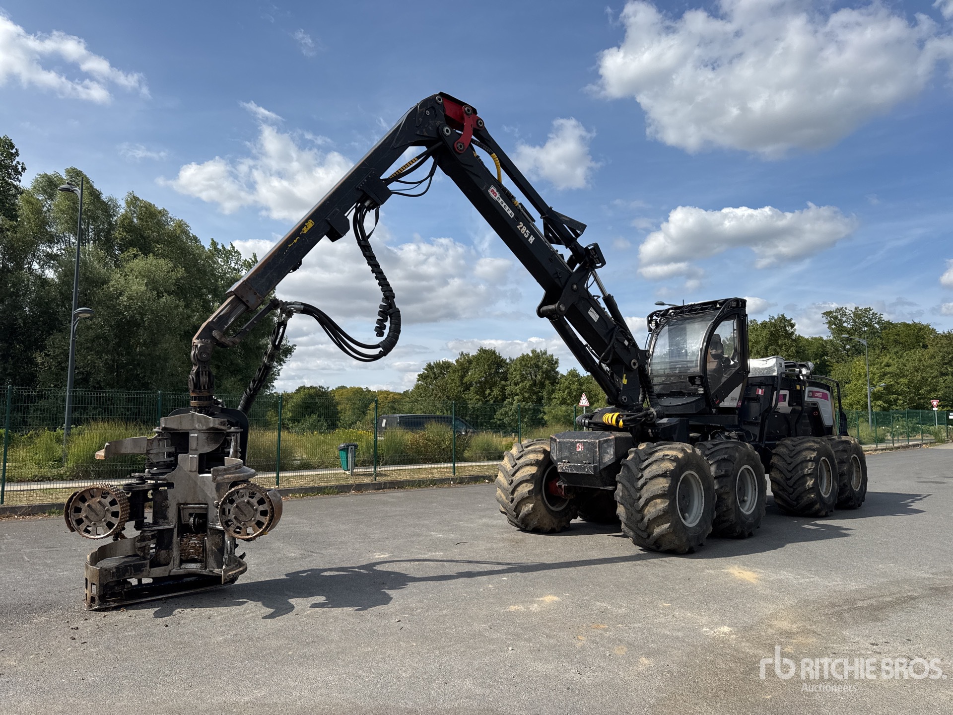 2017 Logset 12H GTE Abatteuse Wheel Harvester