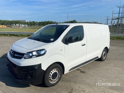 Opel Vivaro Cargo Van (Inoperable)