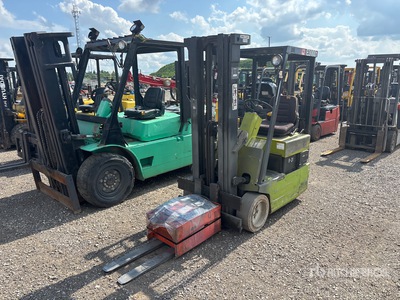 Clark TM15S 2700 lb شاحنة رفع كهربائية