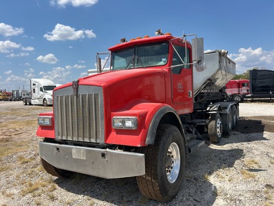 1997 Kenworth W900 10x4 Gunite Truck (Inoperable)