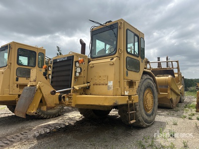2000 Cat 627F Scraper