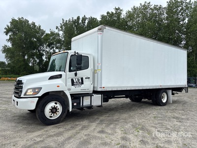 2020 Hino 268 4x2 Furgoneta caja cerrada
