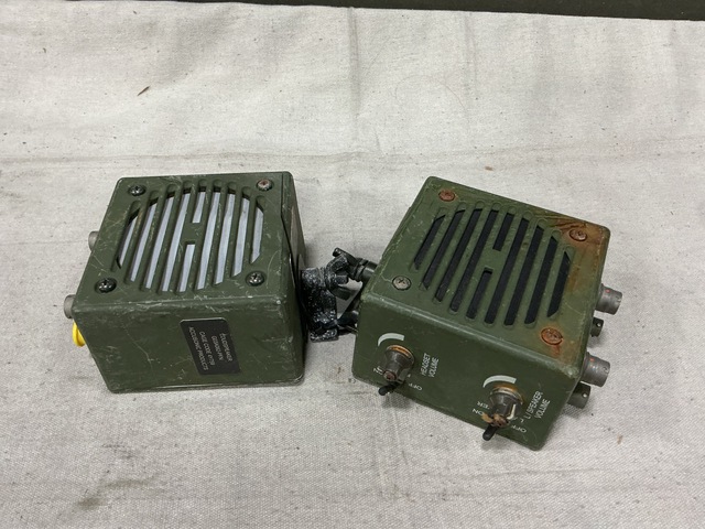 (2) Harris RF-5980-SA001 Speakers (2) Harris RF-5980-SA001 Speakers