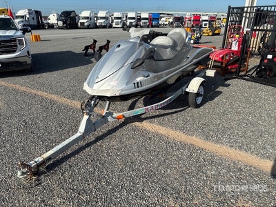 2009 Yamaha VX Cruiser 10 ft Bote a propulsión w/ Karavan Trailer