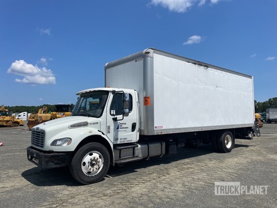 2014 Freightliner M2 106 4x2 Furgoneta caja cerrada