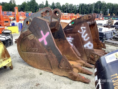 Eaco 35 in Excavator Bucket
