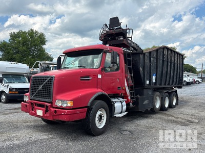2006 Volvo VHD 8x4 Prentice 124 Grapple Boom Camion porteur à faux-cadre basculant