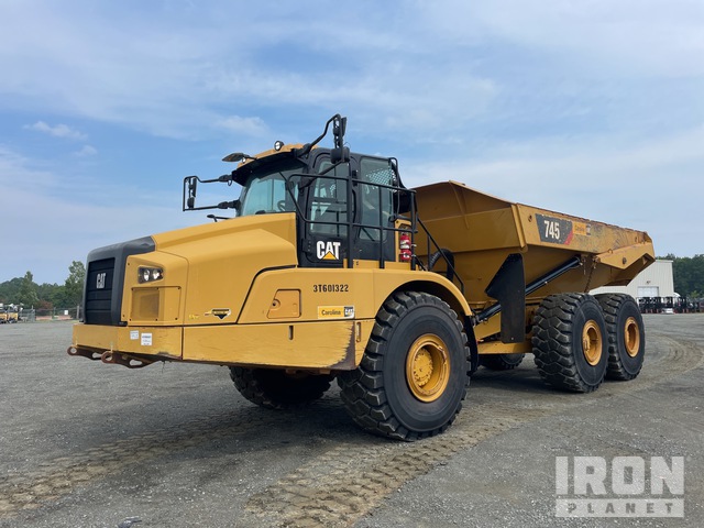 Camions à benne articulés
