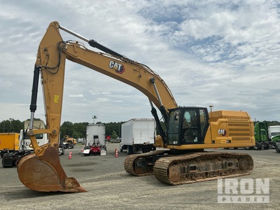 2023 Cat 352 Tracked Excavator