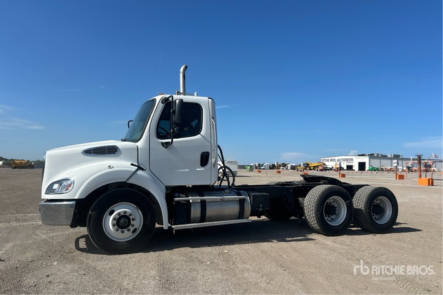 3AKJC5DVXPDUE7522 Freightliner M 2 112 Photo 1