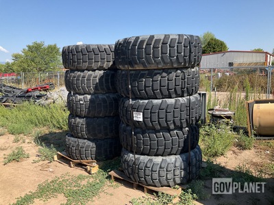 (10) Michelin 15.5/80R20 Tires