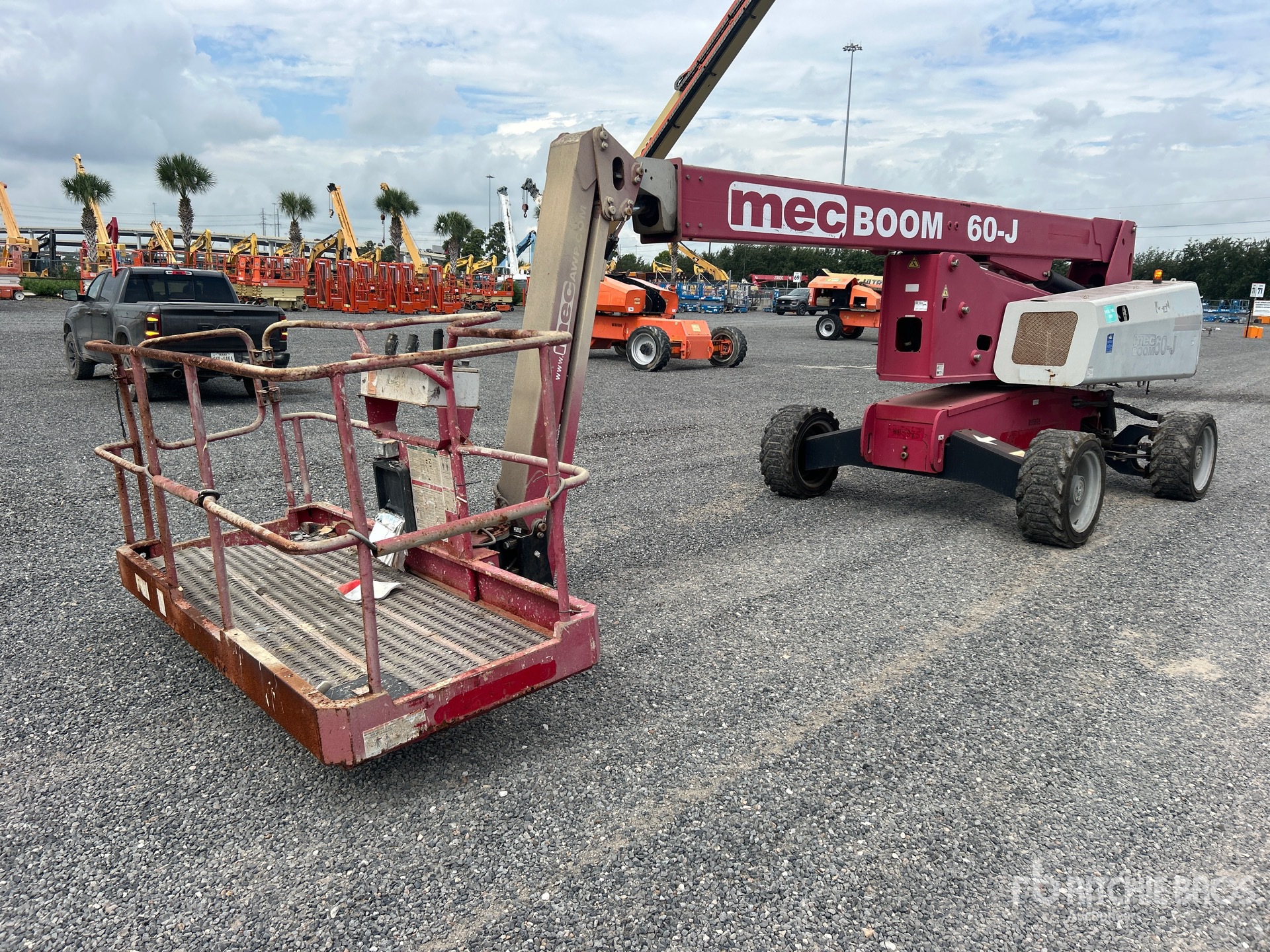 2016 MEC 60-J 4WD Diesel Articulating Boom Lift