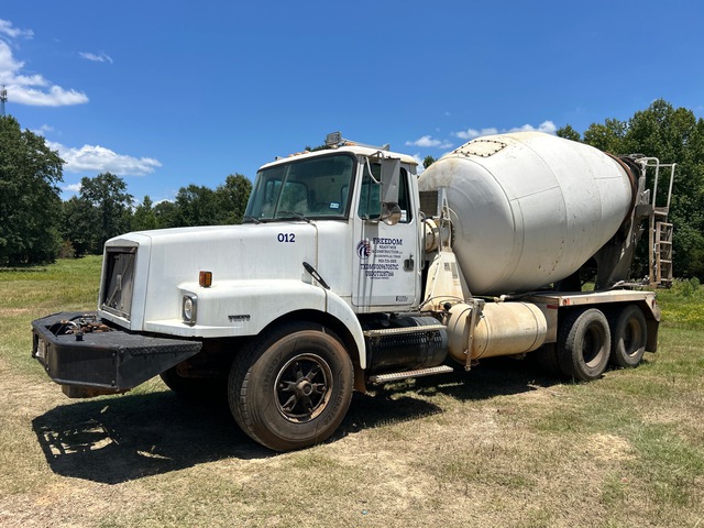 2000 Volvo WG64 6x4 Mixer Truck
