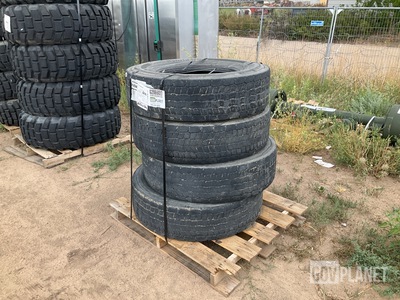 (4) Continental Conti Hybrid HD3 11R22.5 Tires