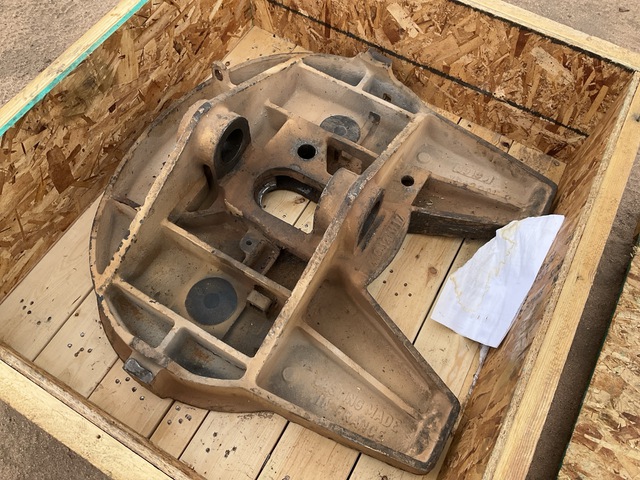 Holland XA-2081-0 Fifth Wheel Plate