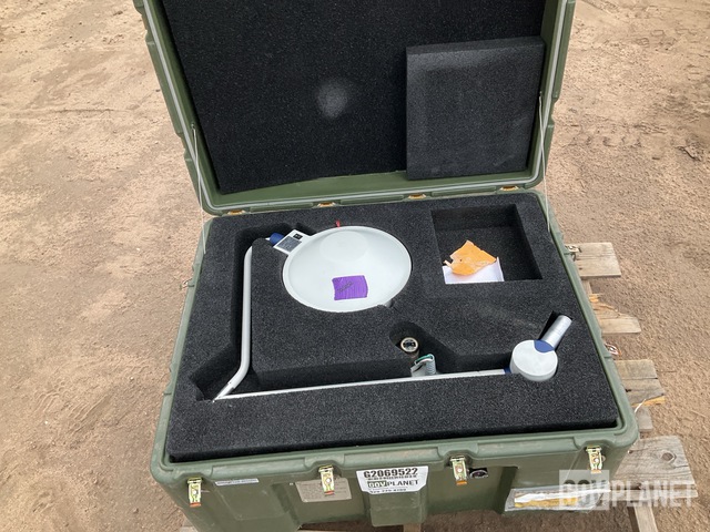 FedMedical FMI-301FB Field Floor Surgical Light System