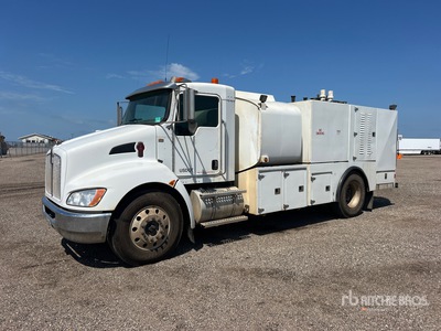 2009 Kenworth T300 4x2 Fuel and Lube Truck