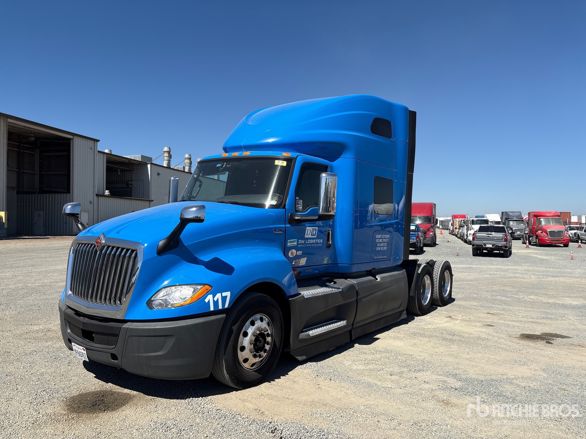 2023 International LT625 6x4 T/A Sleeper Truck Tractor