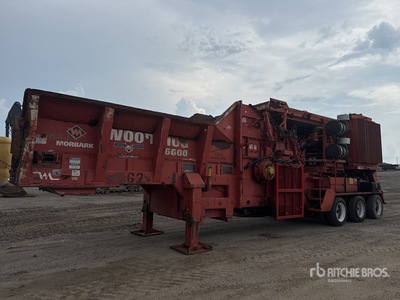2013 Morbark 6600 Wood Hog Tri/A Horizontal Grinder