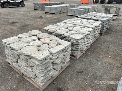 Quantity of (5) Pallets 1.5 in Tumbled Irregular Pavers