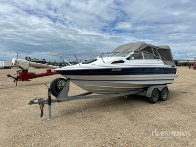 1986 Bayliner Capri 21 ft زورق بصفيحة أمامية w/ Calkins BNT-21-5450 Trailer