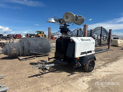 2013 Allmand Maxi-Lite II V Series 8 kW منارة