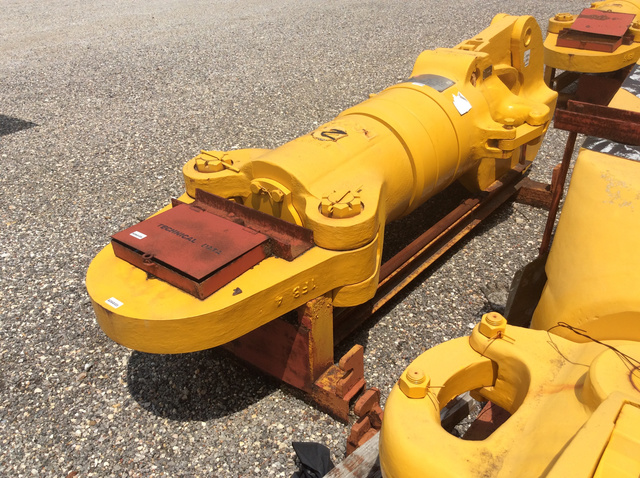 2012 Lanzhou Zhongcheng DG225 Drilling Hook