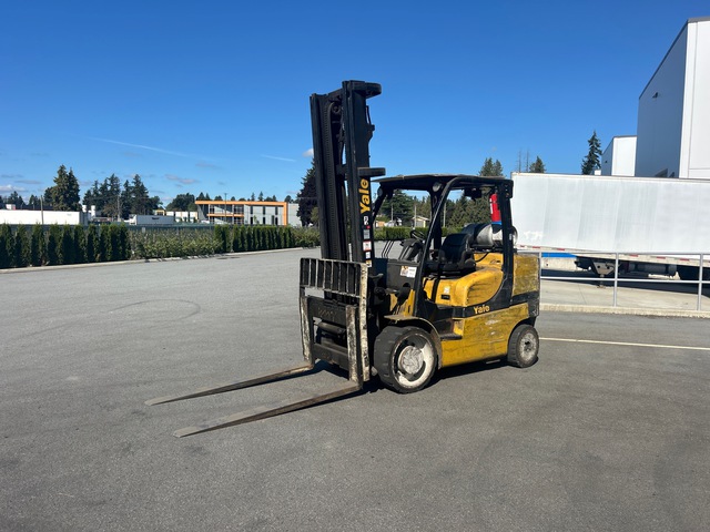 2009 Yale GLC155VXNGJV126 13900 lb Forklift 2009 Yale GLC155VXNGJV126 13900 lb Forklift