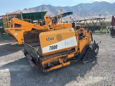 2007 LeeBoy L7000T Track راصف الأسفلت