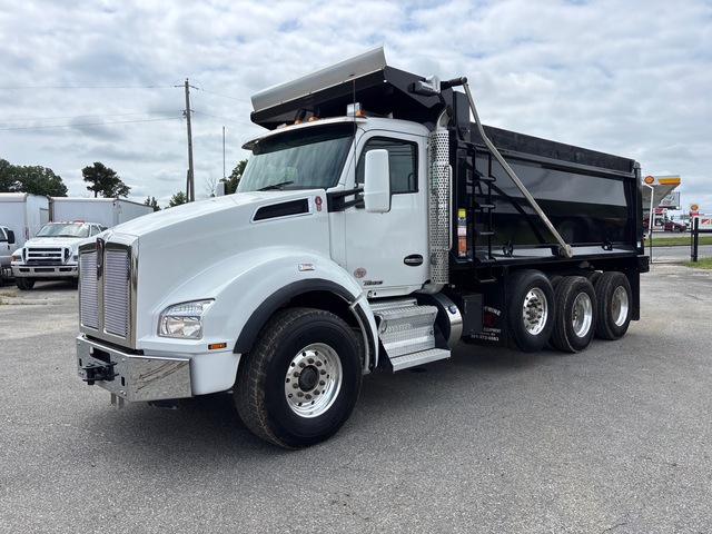2020 Kenworth T880 8x4 Tri/A Dump Truck
