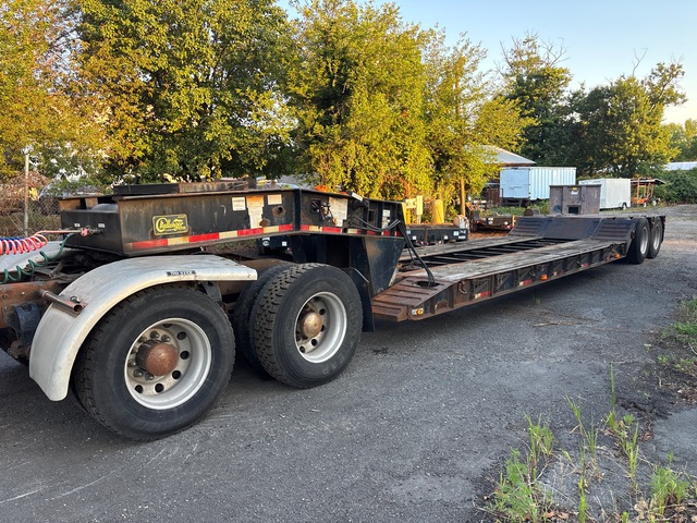 2008 Witzco Challenger RG-35 T/A Removable Gooseneck Lowboy Trailer