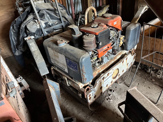 2005 Ingersoll Rand DX-500E Walk Behind Roller 2005 Ingersoll Rand DX-500E Walk Behind Roller